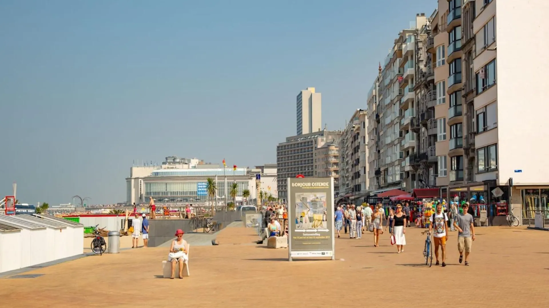 Pretty Apartment With Balcony Ostende
