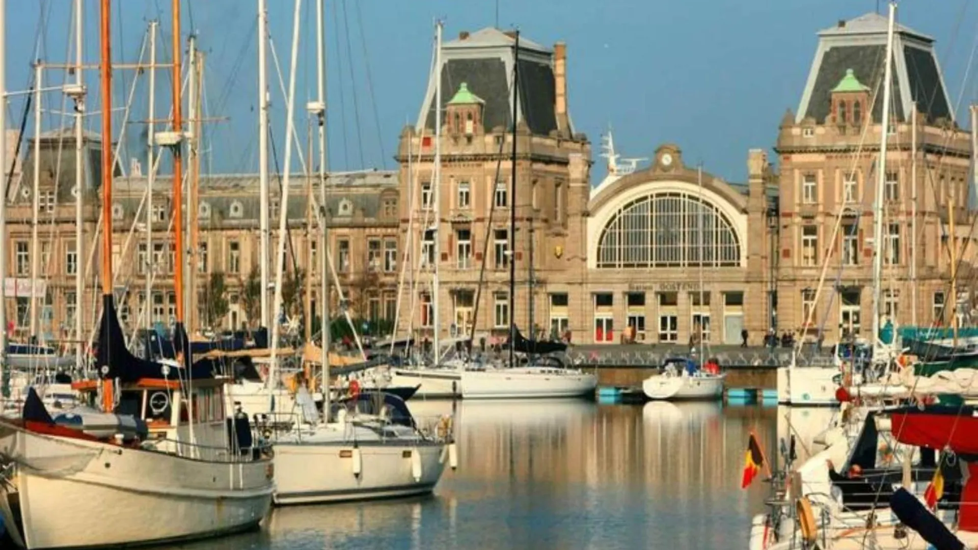 Pretty Apartment With Balcony Ostende